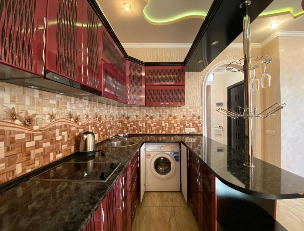 Amiryan Street 1 Bedroom Deluxe Apartment With Balcony Am104 Yerevan Bagian luar foto